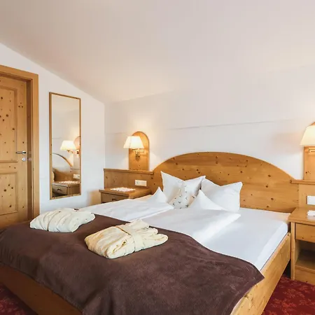 Hotel Almhof Roswitha Hippach