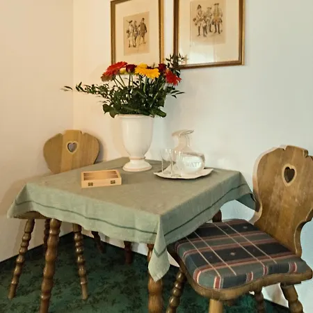 Almhof Roswitha 3* Hippach