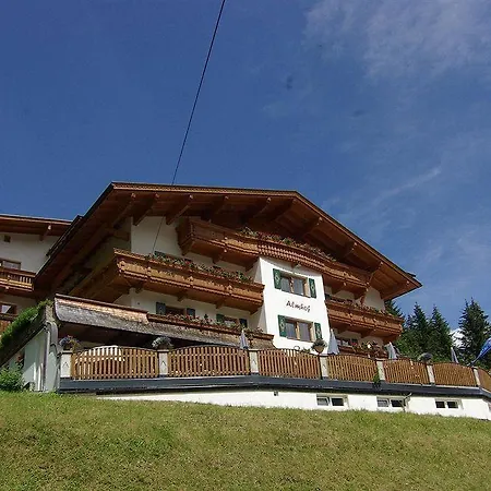 Hotel Almhof Roswitha Hippach