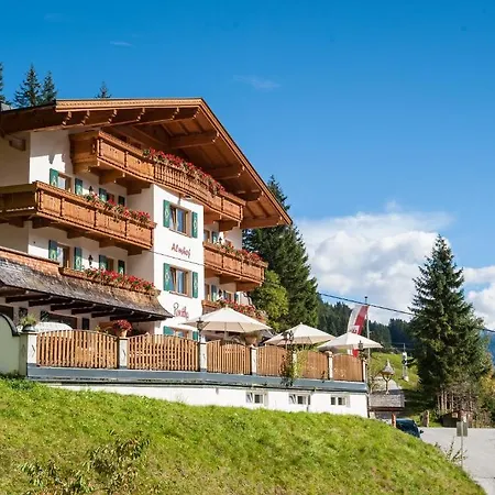 Almhof Roswitha Hotel 3*