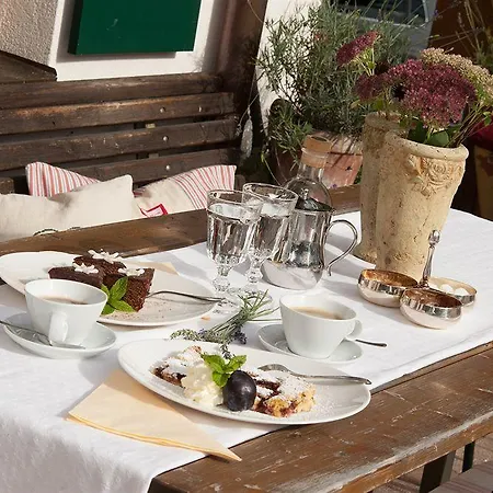 Almhof Roswitha Hotel 3*