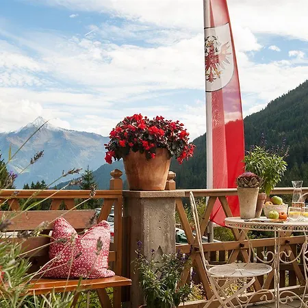 Almhof Roswitha 3* Hippach