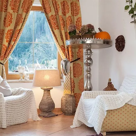 Almhof Roswitha Hotel