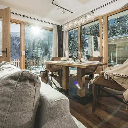 Hotel Almhof Roswitha Hippach