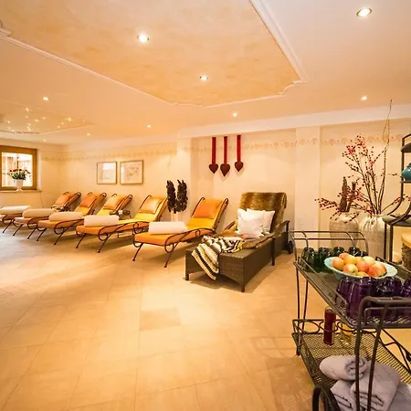 Hotel Almhof Roswitha 3*