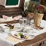 Almhof Roswitha Hotel 3*