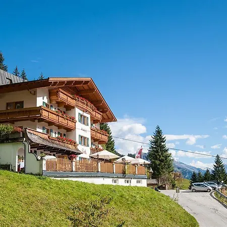 Almhof Roswitha Hotel Hippach