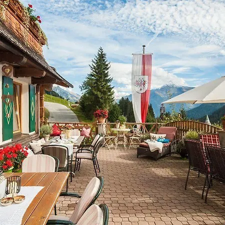 Almhof Roswitha 3* Hippach